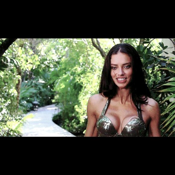 Victoria Secret bikini set top and bottom swimwear suit 32 B Small - Picture 2 of 9